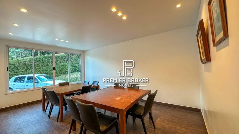 Imagem Apartamento com 3 dormitórios à venda, 124 m² por R$ 990.000,00 - Pimenteiras - Teresópolis/RJ