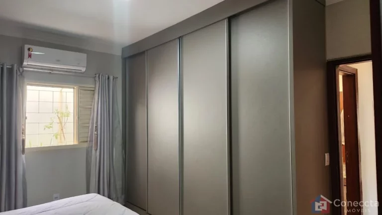 Imagem Casa à venda no Jardim Panorâmico em Patos de Minas – 3 quartos, área gourmet e garagem – R$600 mil