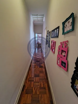Imagem Imperdível Casa à Venda em São Paulo - 3 Quartos, 1 Suíte, 5 Banheiros, 3 Vagas na Liberdade!
