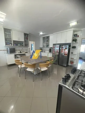 Imagem "Essa casa parece um clube exclusivo - mas é só sua!"