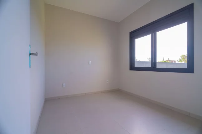 Imagem Casa à venda, com 3 quartos, 107m²