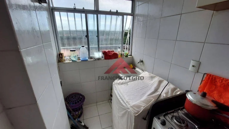 Imagem Apartamento com 2 dormitórios à venda, 70 m² por R$ 215.000,00 - Mutuá - São Gonçalo/RJ