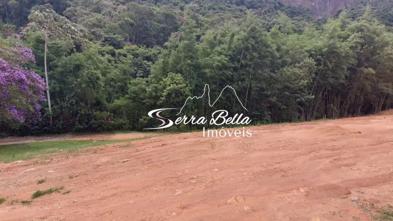 Imagem Terreno Plano em Condomínio em Corrêas, Petrópolis/RJ