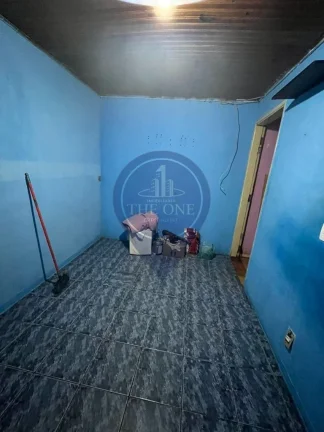 Imagem Imperdível: Casa à venda em São Paulo-SP, Vila Fachini, com 4 quartos, 2 salas, 1 banheiro e 2 vagas de garagem!".
