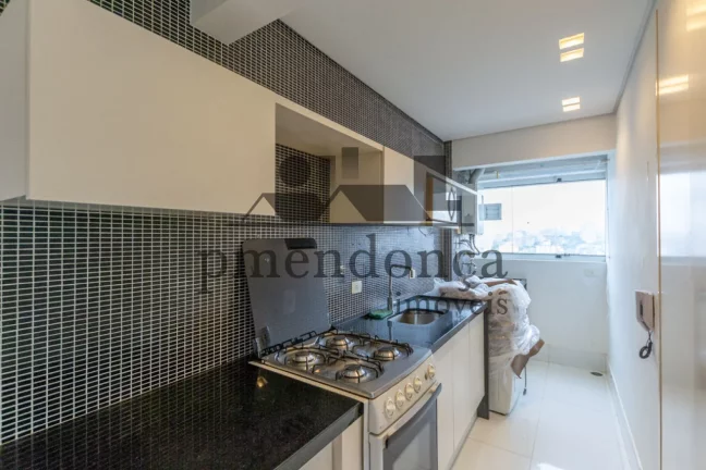 Imagem Apartamento Pinheiros, reformado e mobiliado, 2 dts, 2 vagas, lazer ,