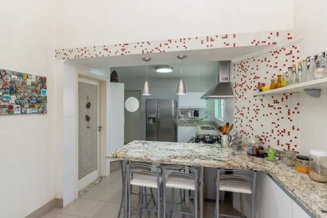 Imagem Casa no Jardim Prudência, 307 metros quadrados.