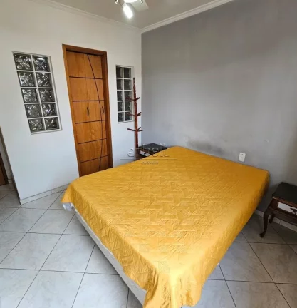 Imagem Casa em condomínio com 85 M², com 2 quartos sendo 1 suíte, copa cozinha com balcão tipo american...