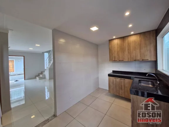 Imagem Casa Duplex em Condomínio no Barroco em Itaipuaçu
