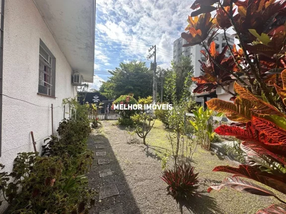 Imagem Casa á venda com 3 dormitórios localizada em Blumenau - SC