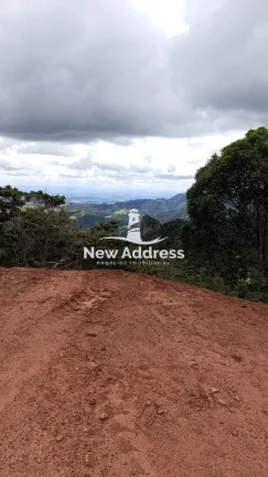 Imagem Terreno de 18 mil m² com linda vista à venda em Santa Teresa