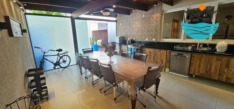 Imagem Casa em condomínio pé na areia - Temporada, com 5 suítes, 1 térrea, serviço de praia, acomodação para 14 pessoas, 4 vagas | Juquehy Imobiliária