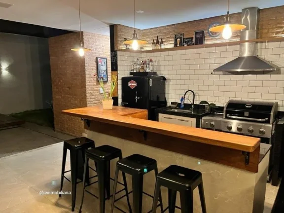Imagem Que tal morar em uma casa ampla e moderna, recém-construída e próxima de tudo?

Residência únic...