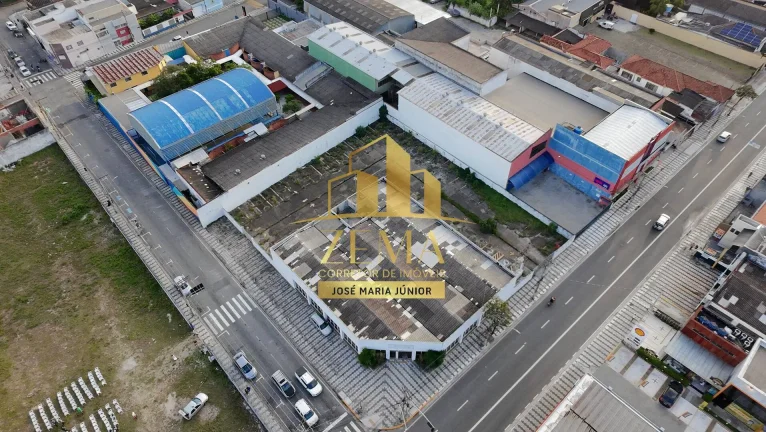 Imagem Predio Comercial 5559,77m2 de área total, construidos 747 + 2519 M2