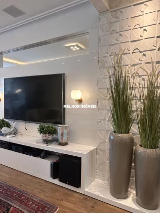 Imagem Apartamento á venda finamente mobiliado com 3 suítes, 2 vagas no centro Balneário Camboriú