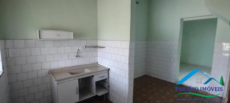 Imagem Ótima oportunidade: casa com 2 quartos no centro de Paraisópolis MG