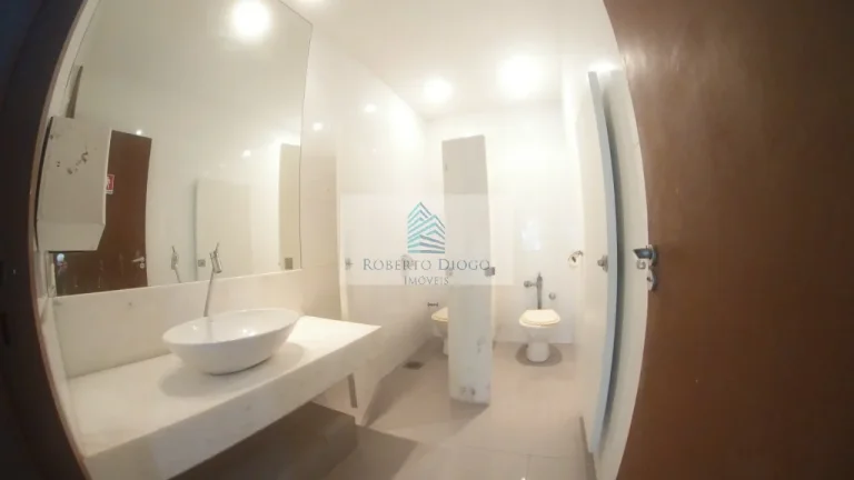 Imagem Sala comercial em condomínio à venda no Centro do Rio de Janeiro-RJ: 13 salas, 4 banheiros, 288m² de área!
