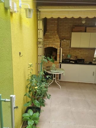 Imagem VENDO LINDO SOBRADO DE 03 DORMITÓRIOS NO BAIRRO CAMPO GRANDE!