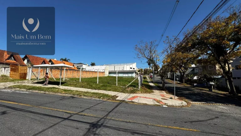 Imagem Terreno de esquina à venda por R$ 690.000 - Atuba - Curitiba/PR