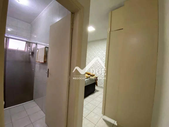 Imagem Apartamento com 2 dormitórios à venda, 95 m² por R$ 640.000,00 - Pompéia - Santos/SP