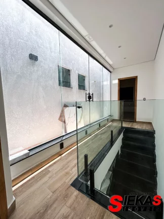 Imagem Casa à venda em São Paulo-SP na Vila Santa Isabel: 3 quartos, 3 suítes, 2 salas, 4 banheiros, 2 vagas, 141m²
