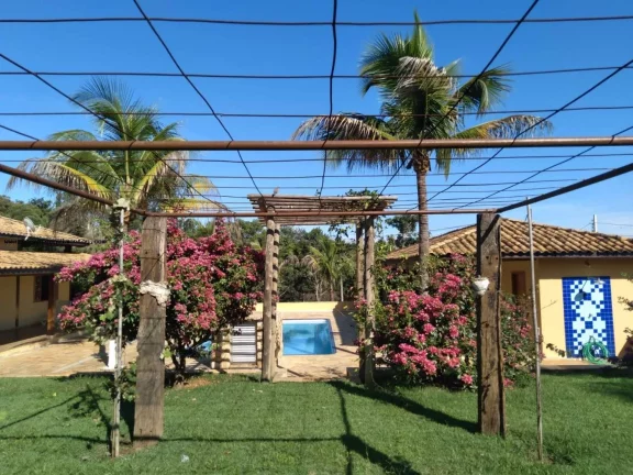 Imagem Chácara para Venda em Espírito Santo do Pinhal, Área Rural de Espírito Santo do Pinhal, 3 dormitórios, 1 suíte, 2 banheiros, 9 vagas