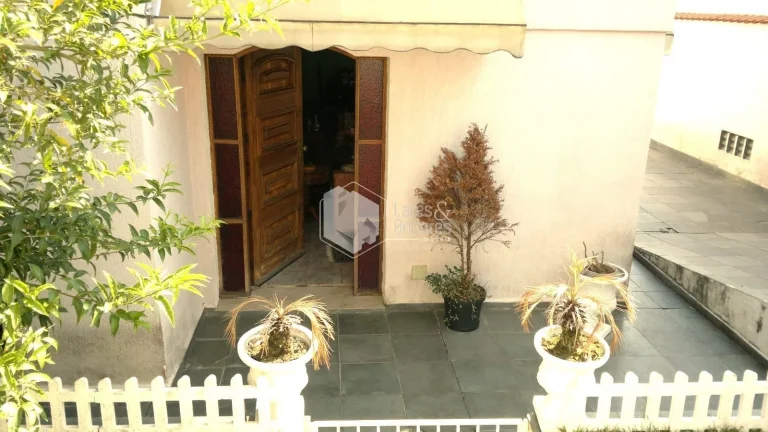 Imagem CASA À VENDA, COM 296M² COM 6 AMPLOS DORMS, COM 2 SUÍTES, 4 SALAS, COZINHA COM PLANEJADOS, CHURRASQUEIRA E 8 VAGAS - TREMEMBÉ - SP