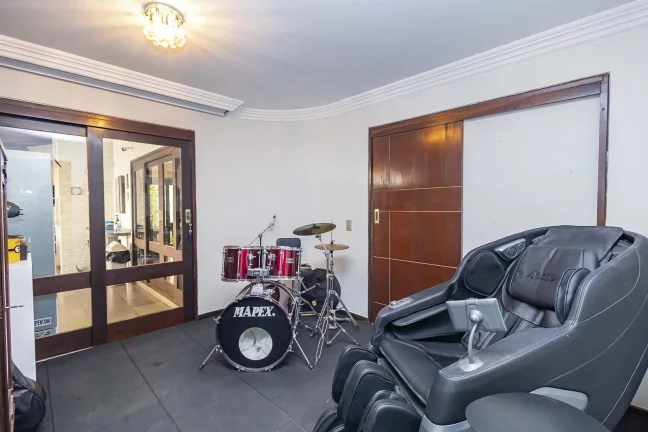 Imagem Casa Residencial de 4 quartos no bairro Ahú