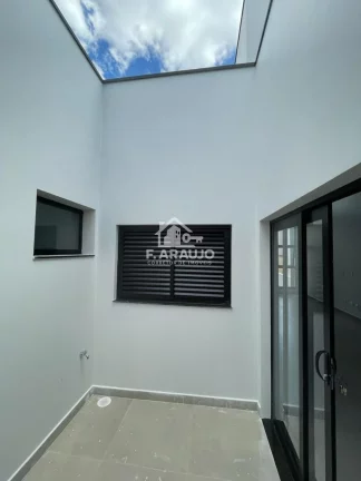 Imagem Casa em Condomínio à Venda em Sorocaba-SP, 3 Quartos, 2 Vagas, 90,75m².