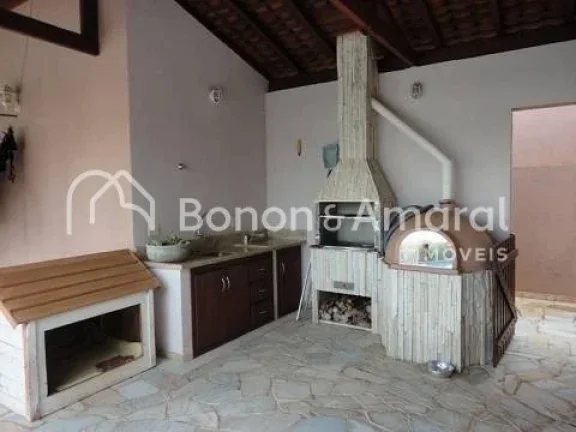 Imagem Lindo sobrado com fino acabamento. Piso superior: 3 suítes, (1 com closet e hidro), piso assoalho d...