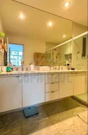 Imagem Copacabana - Residencial › Apartamento com 3 quarto(s) a Venda