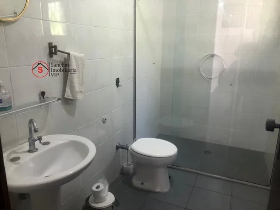 Imagem Excelente sobrado de 265 m localizado na região da Cidade Continental/ Parque São Lucas. O imóvel possui 4 dormitórios sendo 1 suíte, total de 3 banh