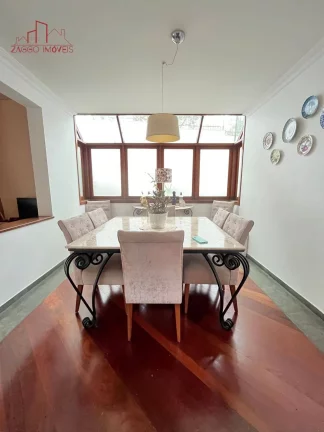 Imagem Belíssimo casa no horto do ypê - 2 suítes - 420 m²