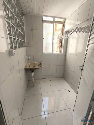 Imagem Casa no 2° Pavimento com 2 Quartos para Locação Anual no Bairro Muquiçaba - Guarapari/ES