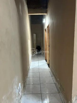 Imagem Casa à venda em Corumbá-MS, bairro Popular Nova: 2 quartos, 1 sala, 1 banheiro, 1 vaga de garagem, 120m².