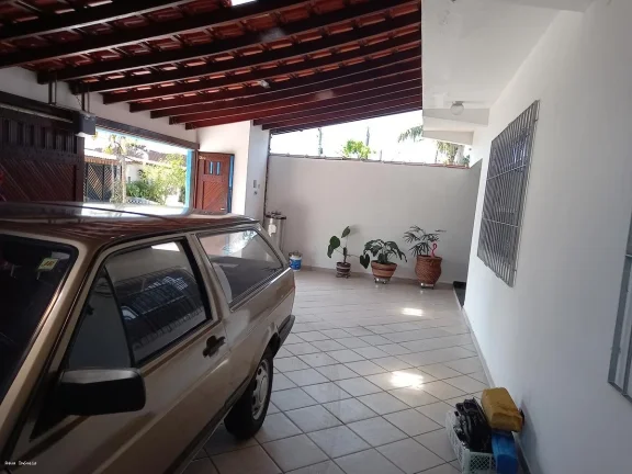 Imagem Casa para Venda em Mongaguá, Balneário Itaóca, 4 dormitórios, 3 suítes, 3 banheiros, 2 vagas