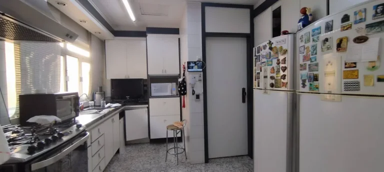 Imagem Sobrado Vila Hamburguesa - 452M², 4 Dorms, 4 Suítes, 4 Vagas.