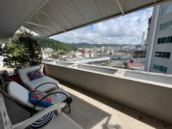 Imagem Sala Comercial com 2 ambientes e 1 vaga na Avenida Central - Balneário Camboriú