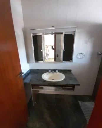 Imagem Sobrado 274 m² residencial ou comercial FL11