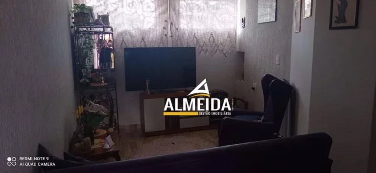 Imagem Casa com 3 dormitórios à venda, 174 m² por R$ 435.000,00 - Estádio - Rio Claro/SP