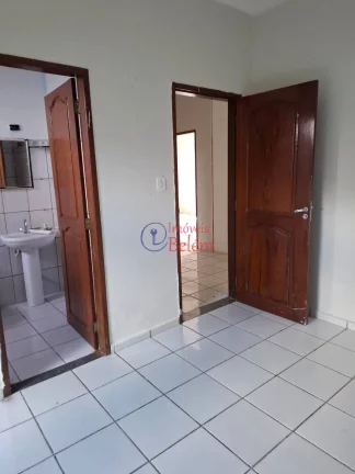 Imagem Imóveis Belém Aluga – Casa com 3 quartos (2 suítes) + vaga coberta – Centro