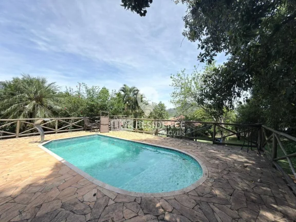 Imagem Casa de Campo em Itatiba: 1.000m², Lazer Completo, Piscina e Pomar