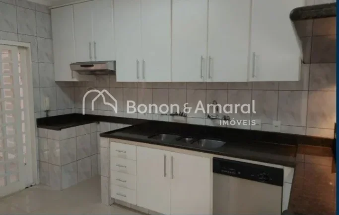 Imagem Casa terrea a venda no Jardim Chapadão em Campinas!!

Casa totalmente terrea muito bem localizada n...