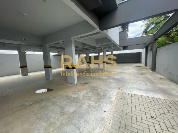 Imagem Apartamento com 1 suíte mais 2 quartos à venda no Bairro Iririú em Joinville - SC, por R$ 385.000...