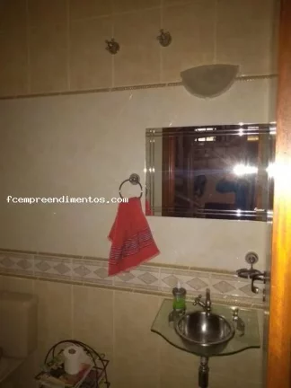 Imagem Sobrado para Venda em Limeira, Jardim Palmeiras, 3 dormitórios, 1 suíte, 1 banheiro, 2 vagas