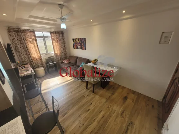 Imagem APARTAMENTO 02 DORMITÓRIOS, R$415.000,00, TODO REFORMADO, COZINHA AMERICANA, PRÓXIMO À PRAIA, 01 VAGA DE GARAGEM SUFICIENTE