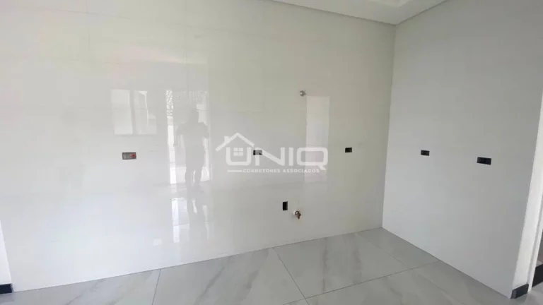 Imagem Casa Suíte + 02 Quartos - Cristo Rei