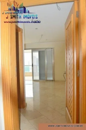Imagem APARTAMENTO ALTO PADRÃO - PREÇO ABAIXO DA AVALIAÇÃO, OPORTUNIDADE !!

Living amplo para 3 ambien...