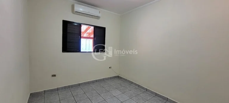 Imagem Casa à venda em Campo Grande-MS, bairro Coronel Antonino: 2 quartos, 1 sala, 2 banheiros, 2 vagas, 140m² de área. ¡Não perca!