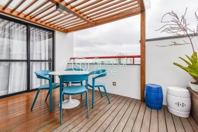 Imagem Cobertura com 87m² de área privativa, 1 suíte e 1 vaga na garagem. Reformada e mobiliada. No prim...