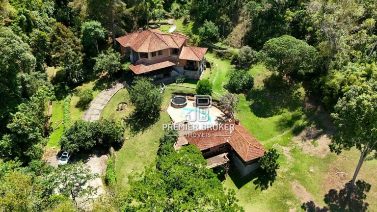 Imagem Casa à venda, 298 m² por R$ 2.250.000,00 - Albuquerque - Teresópolis/RJ